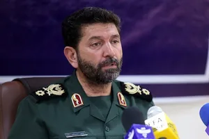 سردار حسن‌زاده: روز مراسم تشییع رهبر شهید انقلاب تهران تعطیل خواهد بود