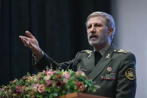 سرلشکر حاتمی: تقاص خون رهبر شهید را خواهیم گرفت